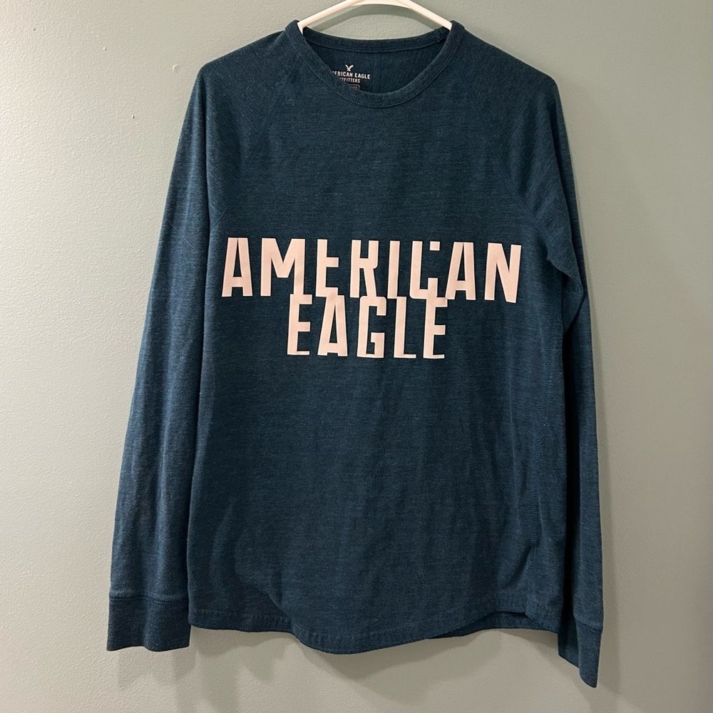 NWOT … AMERICAN EAGLE OUTFITTERS “Size: S” Long Sleeve T-Shirt